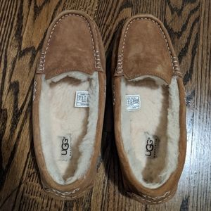 Women's Ugg Slippers Size 8
